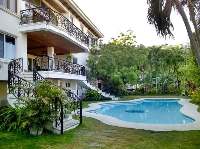 5 Bedroom House for Rent in Maria Luisa Park.01
