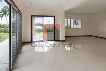 Renovated 4 Bedroom House for Rent in North Town Residences.02