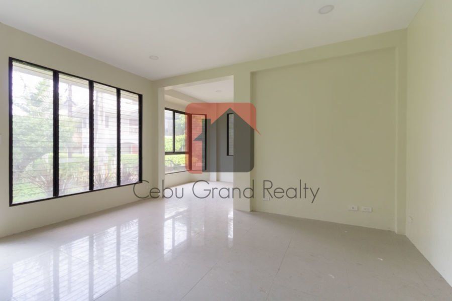 New Unfurnished 3 Bedroom House for Rent in Banilad.04