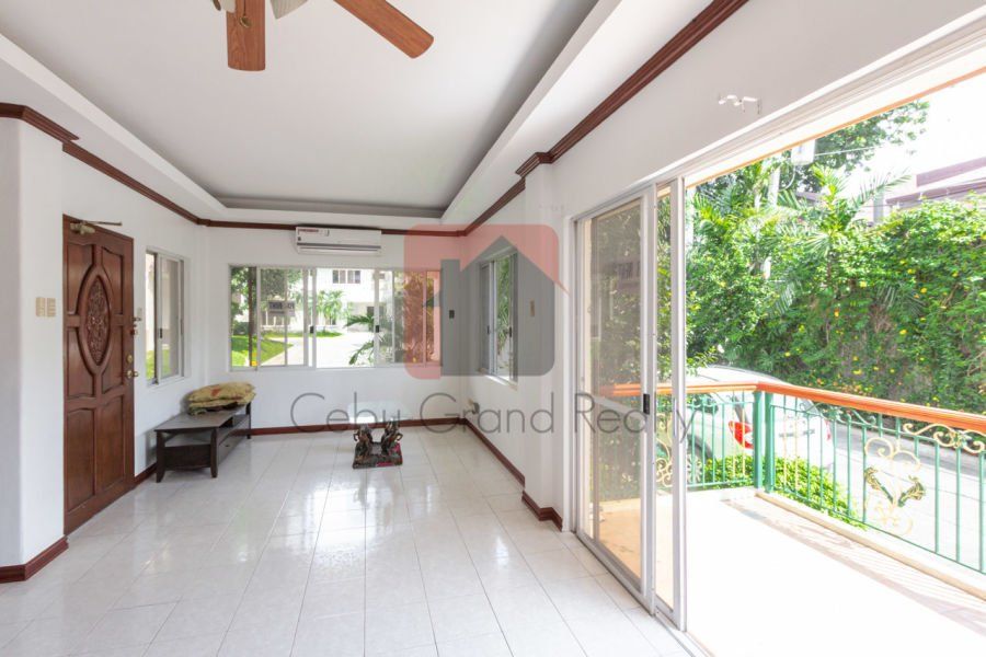 Semi-Furnished 3 Bedroom House for Rent in Banilad.03
