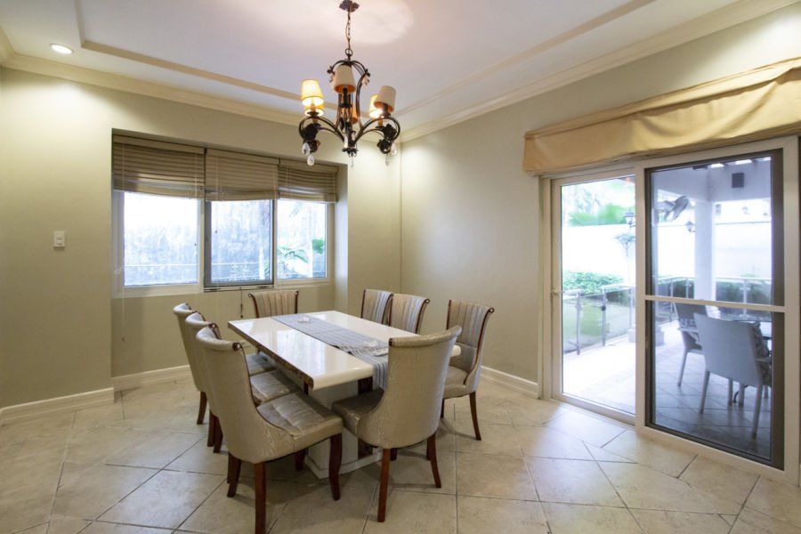 4 Bedroom House for Rent in Maria Luisa Park.04