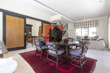 4 Bedroom House with Swimming Pool for Rent in Maria Luisa Park.02