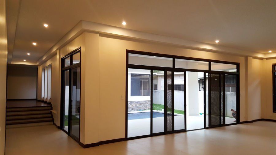 4 Bedroom House with Swimming Pool for Rent in Banilad.04
