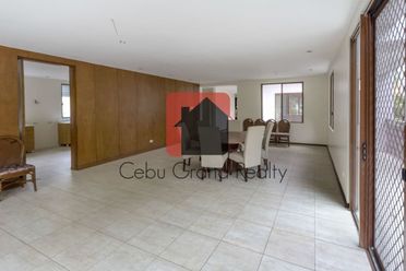 4 Bedroom House for Rent in Paradise Village.02