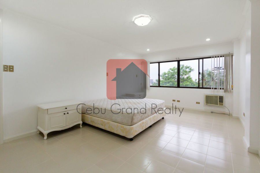 2 Bedroom Condo for Rent in Banilad.03