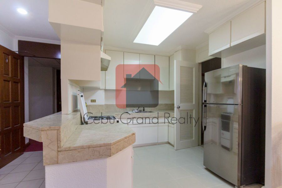 2 Bedroom Condo for Rent in Banilad.04