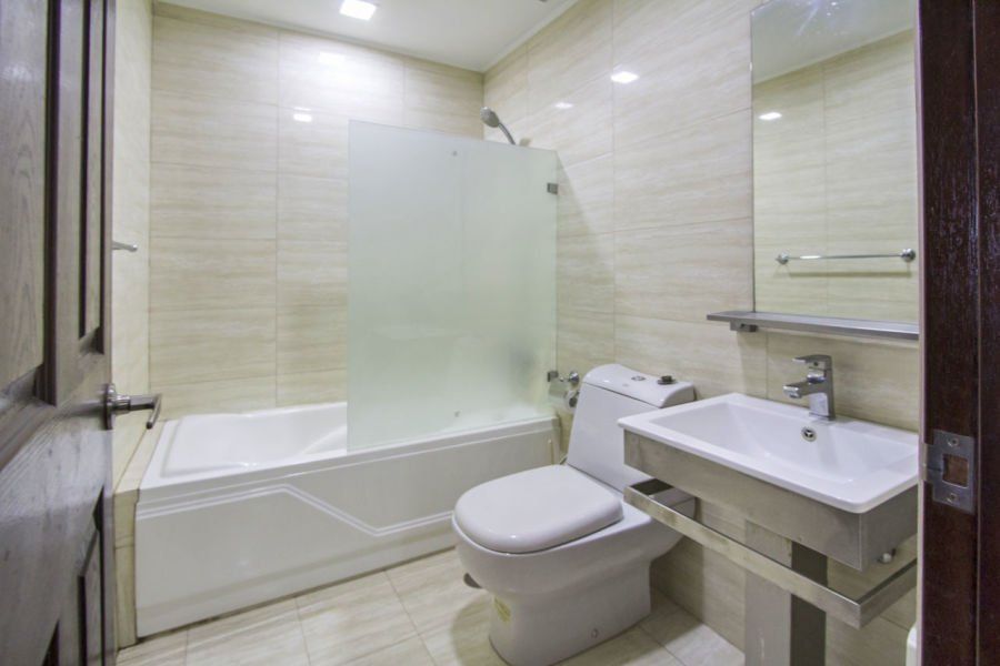2 Bedroom Condo for Rent in Avalon Condominium.04
