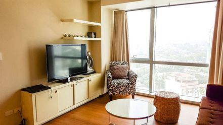 Furnished 1 Bedroom Condo for Rent in Cebu Business Park.02