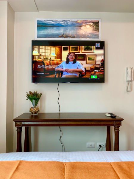 Furnished Studio Condo for Rent in Solinea Towers.03