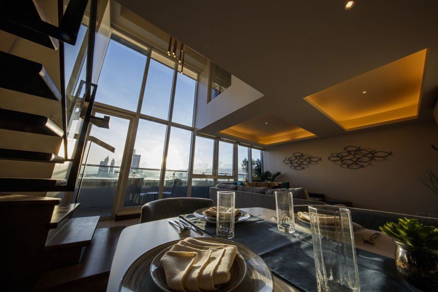 Luxury 2 Bedroom Condo with Balcony for Rent in Cebu Business Park.04