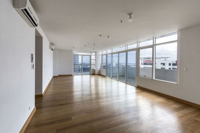 Spacious 3 Bedroom Penthouse for Rent in 1016 Residences.01