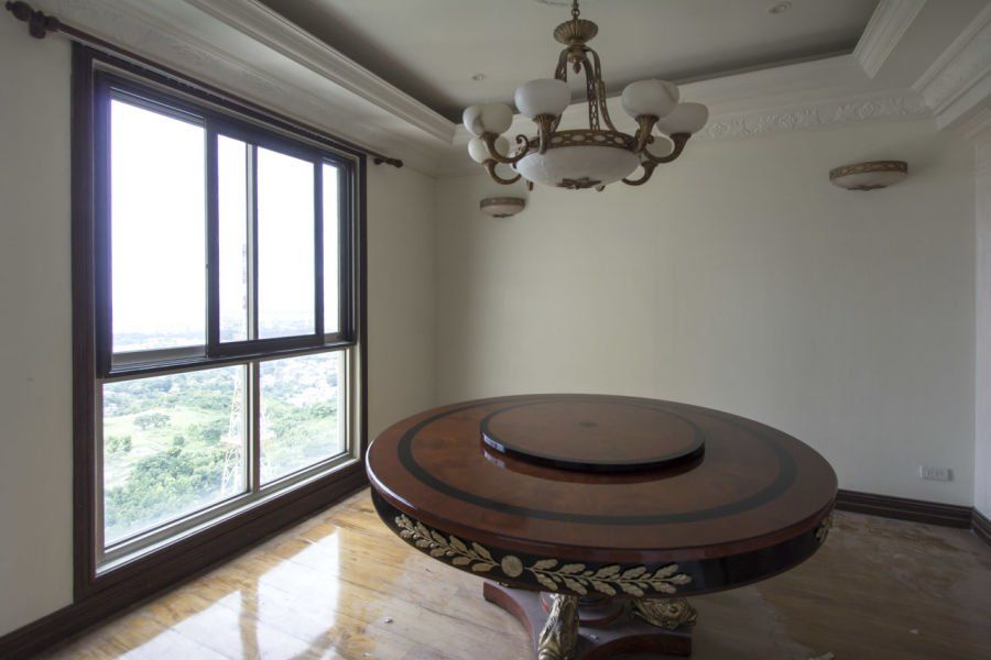 Newly Renovated 2 Bedroom Penthouse Condo for Rent in Citylights Garde04