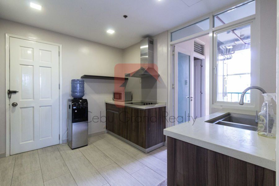 Modern Renovated 3 Bedroom Condo for Rent in Lahug.03