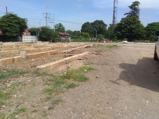 Commercial Lot for lease along Commonwealth Ave. near Mindanao Ave. Qu04
