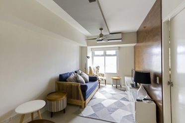 1 Bedroom Condo for Rent in Cebu Business Park.02