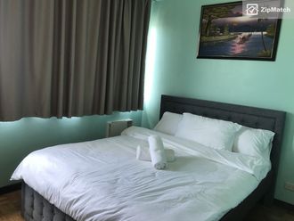 3 Bedroom Condominium Unit For Rent in Fifth Avenue Place02