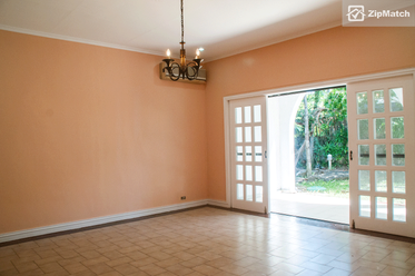 4 Bedroom House and Lot For Rent02