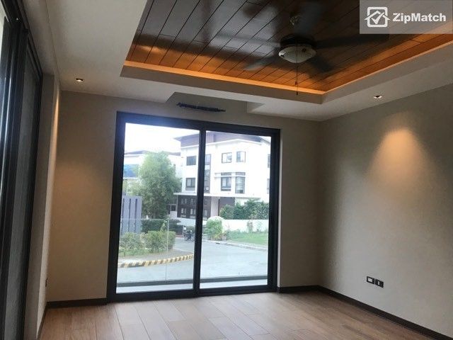 5 Bedroom House and Lot For Rent in Mckinley Hill Village01