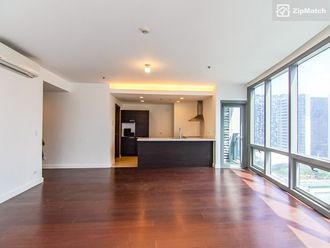 2 Bedroom Condominium Unit For Rent in The Suites at One Bonifacio Hig02