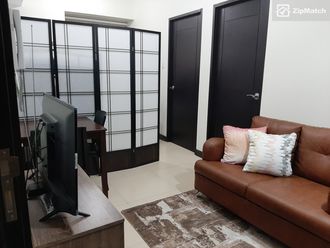 3 Bedroom Condominium Unit For Rent in The Capital Towers02