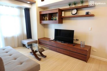 1 Bedroom Condominium Unit For Rent in Two Serendra02