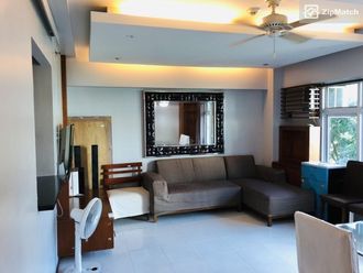 2 Bedroom Condominium Unit For Rent in Two Serendra02