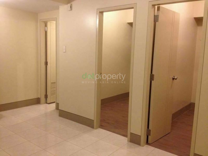 Super Affordable Condo nr New Manila Condoin Little Baguio Terraces 1803