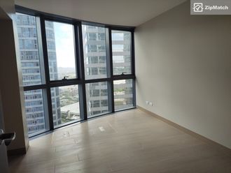 2 Bedroom Condominium Unit For Rent in One Eastwood Avenue02