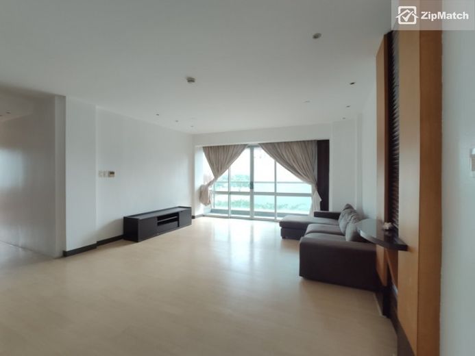 2 Bedroom Condominium Unit For Rent in Regent Parkway01