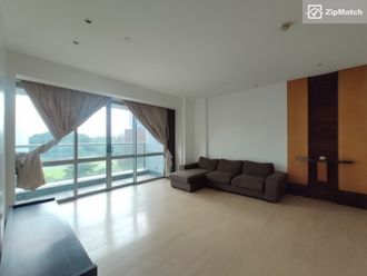 2 Bedroom Condominium Unit For Rent in Regent Parkway02