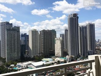3 Bedroom Condominium Unit For Rent in Brio Tower02