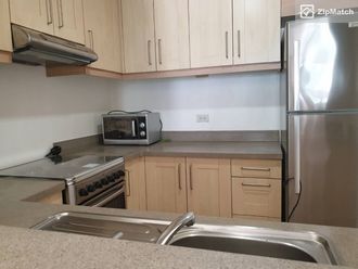 1 Bedroom Condominium Unit For Rent in Joya Lofts and Towers02