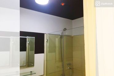 3 Bedroom Condominium Unit For Rent in Two Serendra02