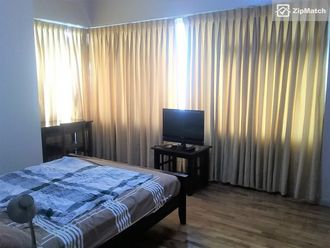 2 Bedroom Condominium Unit For Rent in One Legaspi Park02