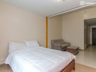 1 Bedroom Condominium Unit For Rent in One Uptown Residence02