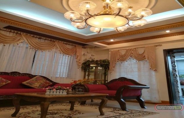 Semi-Furnished House For Rent04