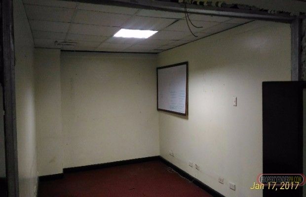 OFFICE SPACE FOR LEASE03