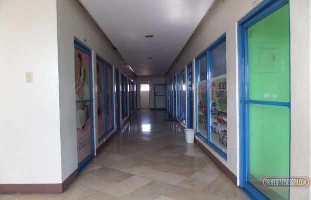 CALUNDY:Commercial Space for Rent in AlabangPrice: PHP 400 / Sqm + Va03