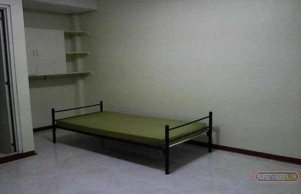 "Zaver Apartmentwith free WIFI, own bathroom, single bed, air conditi"04
