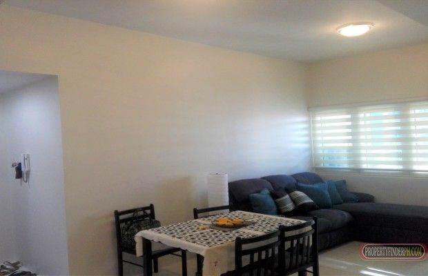"CENTRAL PARK WEST, 2 Bedroom Unit With Parking For Rent BGC"04