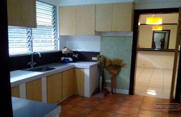 MAKATI BEL-AIR 3-BEDROOM HOUSE03
