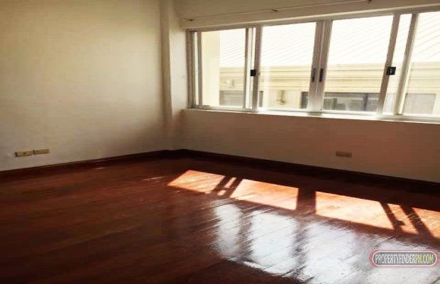 House for Rent near Country Mall03
