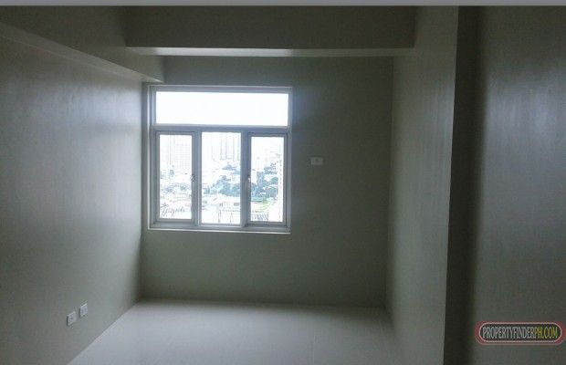 "Brand New Studio Type Unit beside De La Salle University Taft, across"03