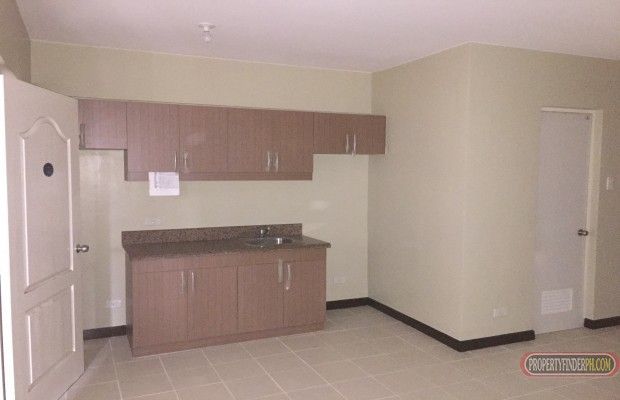 Rainbow Ridge 60 sq meter  2BR condo unit for rent.03