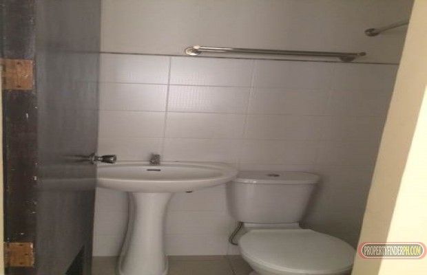 3 storey House for Rent in Mabolo03