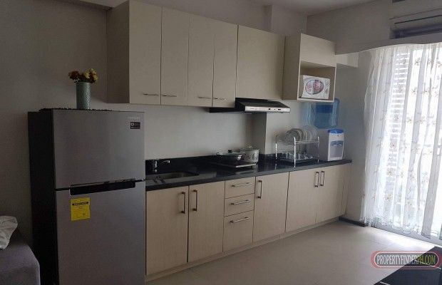 1 BR full furnished w parking Circulo Verde beside eastwood04