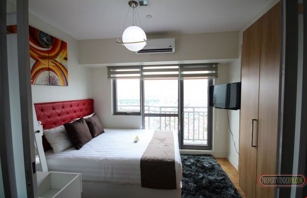 "SIGLO SUITES @ ACQUA 1BR Superior Livingstone unit#3502, MANDALUYONG C"03