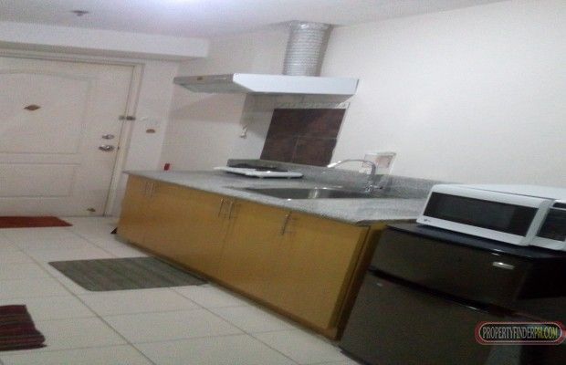 Fully furnished condo unit near la salle infront of rizal memorial com04