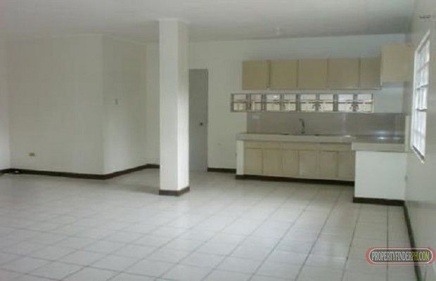 4 Bedroom Apartment BF Homes Paranaque Near Commercial Area (R25DOZ)04