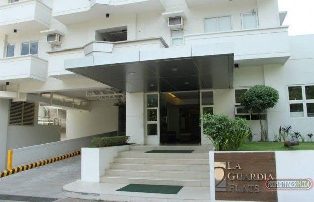 Fully Furnished Condo next to IT Park04